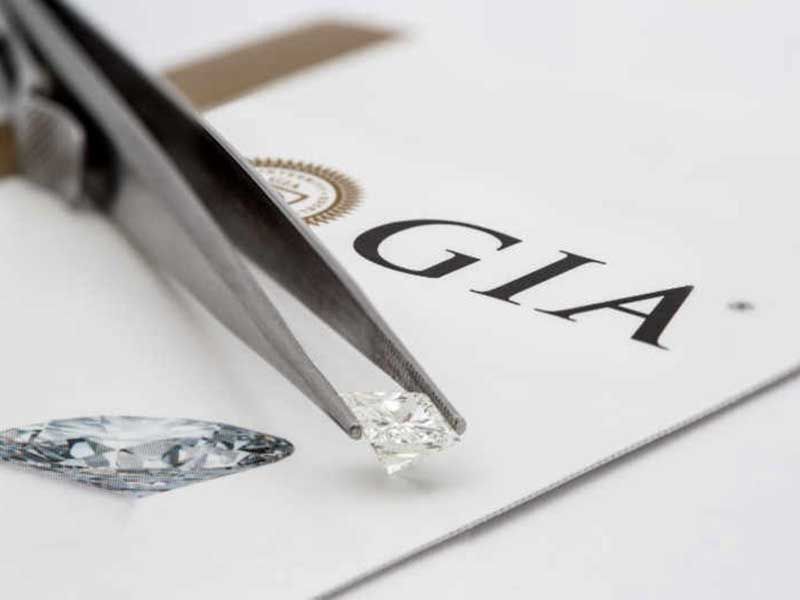Loose and set diamonds across cuts and sizes